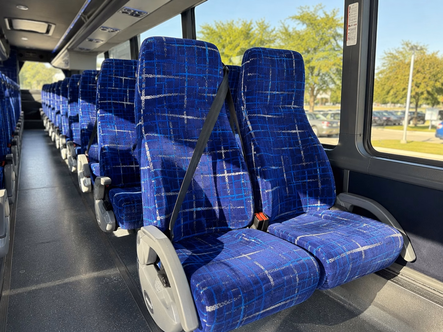 tailgate shuttles group transportation to rams chargers ducks kings games